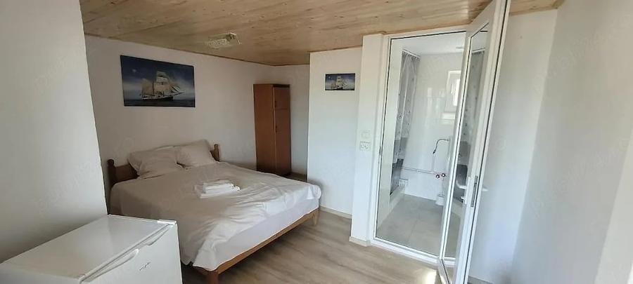 Casă cu 9 camere cu Teren 300 Mp în Central