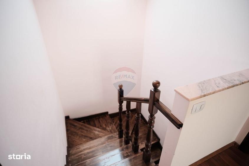 Casă cu 4 camere în Central