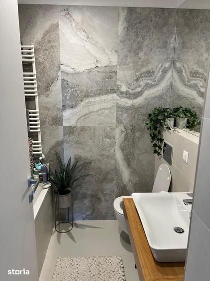 Apartament cu 4 camere decomandat în Pipera