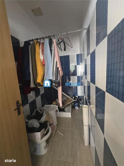 Casă cu 4 camere cu Teren 1250 Mp în Mândra