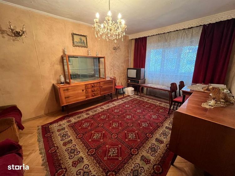Apartament cu 2 camere decomandat în Central