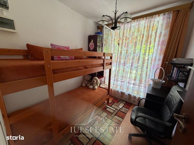 Casă cu 4 camere în Ultracentral