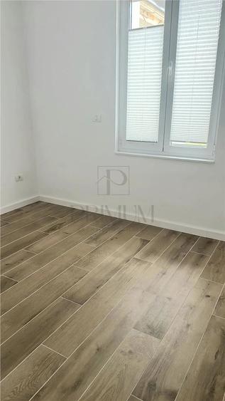 Spațiu comercial, de 65 mp, în Central