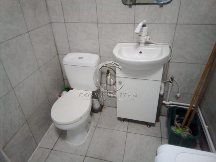 Casa in comuna Sageata BZ teren 3000mp renovata recent Pret: 39.000 - 2