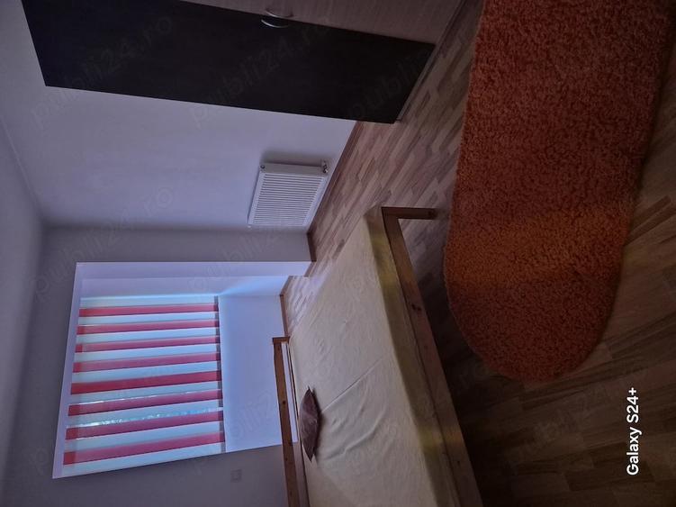 Inchiriez apartament 2 camere utilat si mobilat . Pret 1650lei - 3