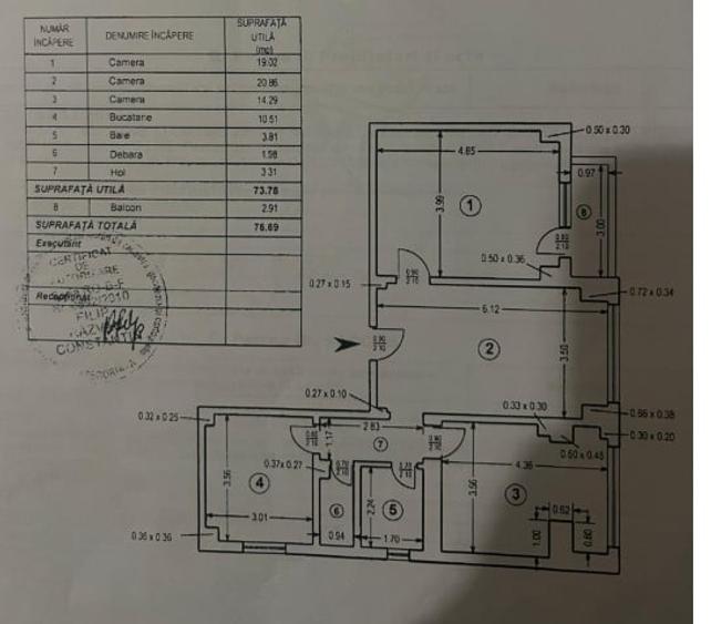 Apartament cu 3 camere semidecomandat, mobilat în Decebal