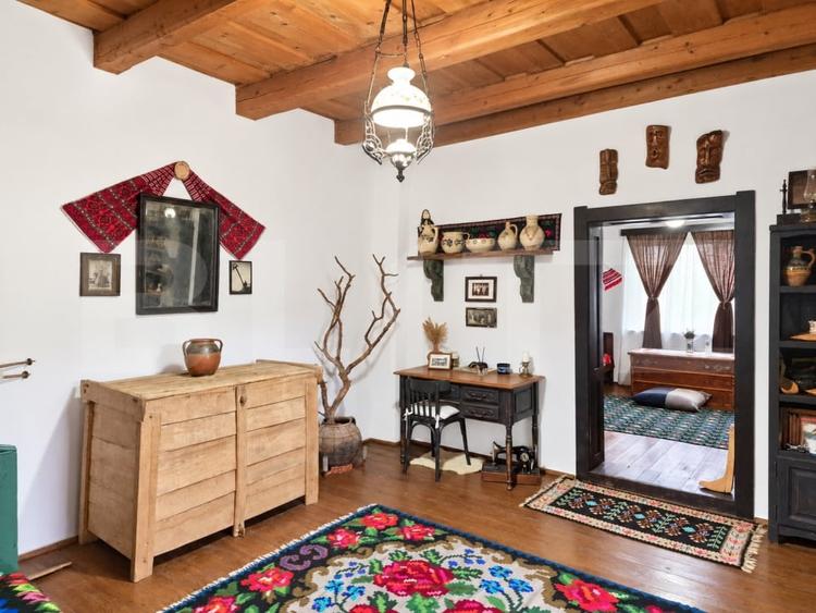 Casă individuală cu 3 camere cu Teren 5032 Mp în Geaca