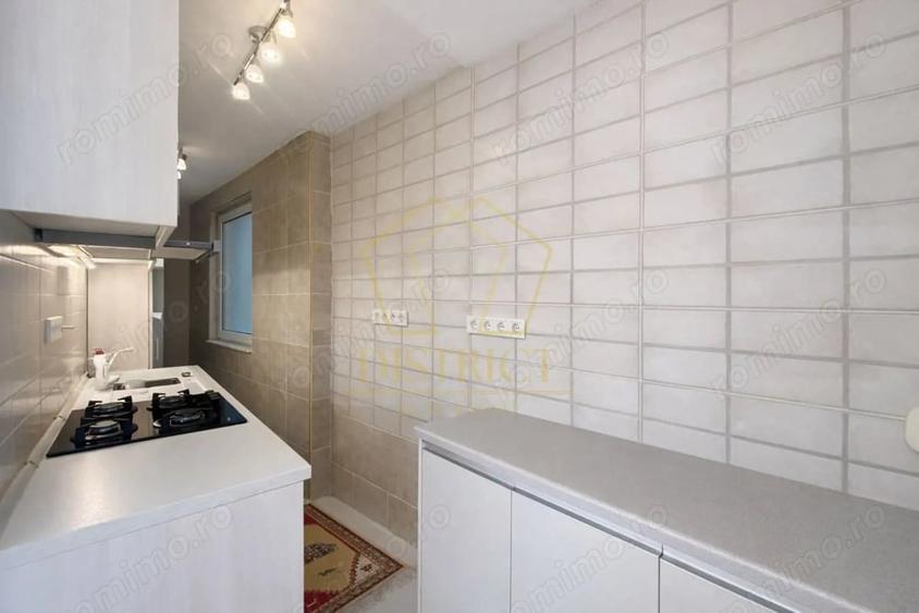 Apartament cu 2 camere decomandat în Complex Studențesc