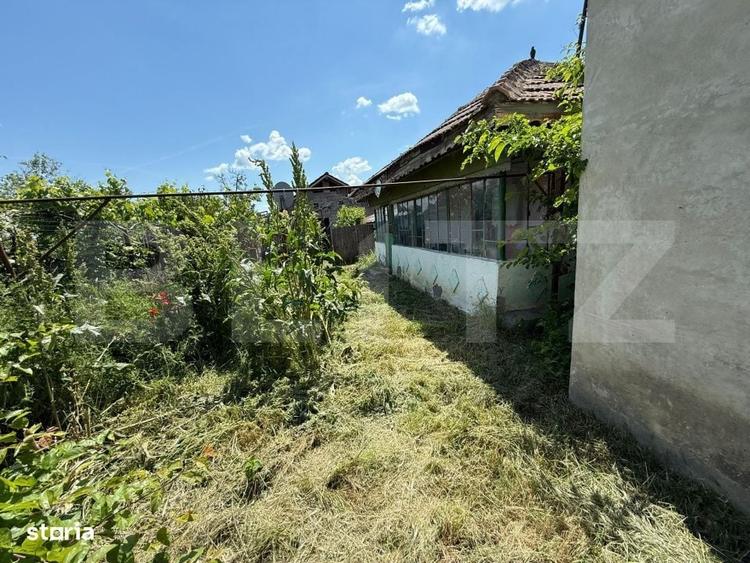 Casă cu 3 camere în Jiul