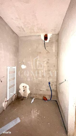 Apartament cu 4 camere în Florești