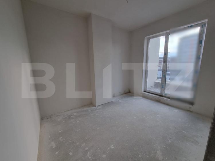 Baie cu geam! 3 camere, semifinisat, 53mp, zona BMW - 3