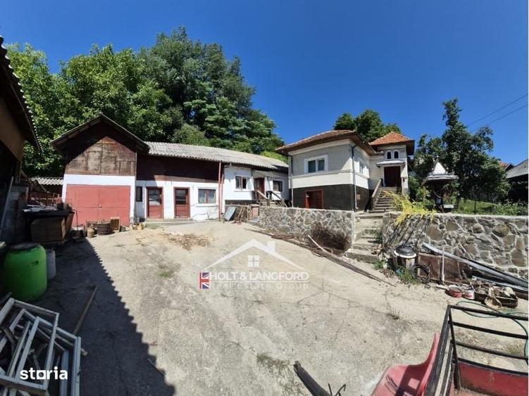 Casă cu 3 camere cu Teren 500 Mp în Central