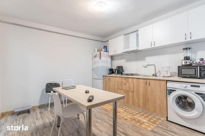 Casă cu 4 camere decomandat cu Teren 196 Mp în Galata