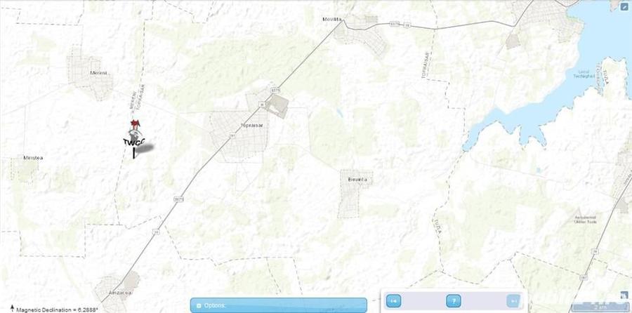 Teren de 16600 mp, în Topraisar