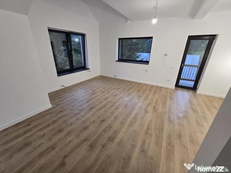 Apartament cu 4 camere decomandat în Zamora