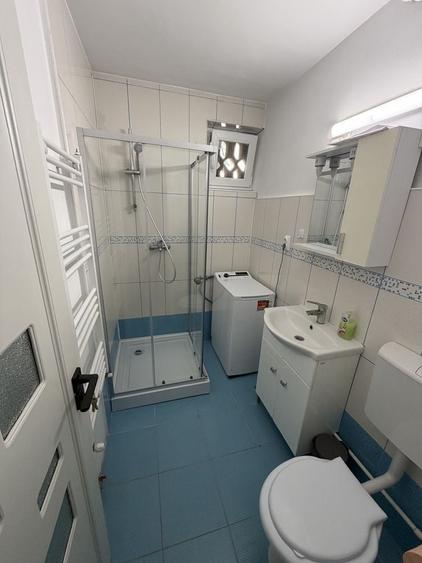 Apartament cu 2 camere decomandat în 7 Noiembrie