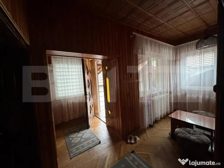 Casă cu 4 camere cu Teren 1000 Mp în Central