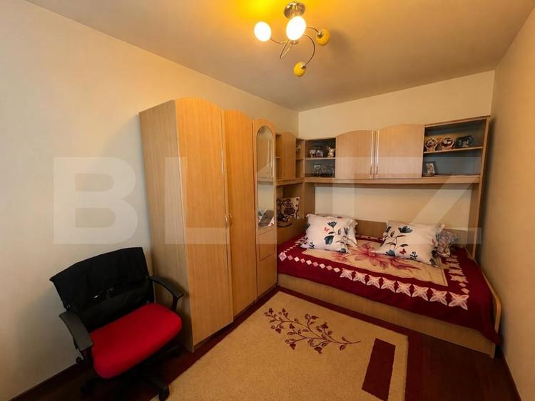 Apartament cu 2 camere semidecomandat, mobilat în Craiovița Nouă