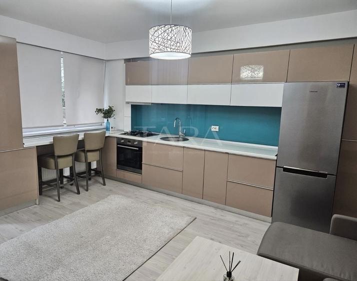 Apartament cu 2 camere semidecomandat, mobilat în Mărăști
