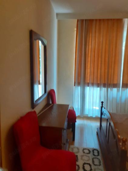 Apartament cu 3 camere semidecomandat în Politehnica