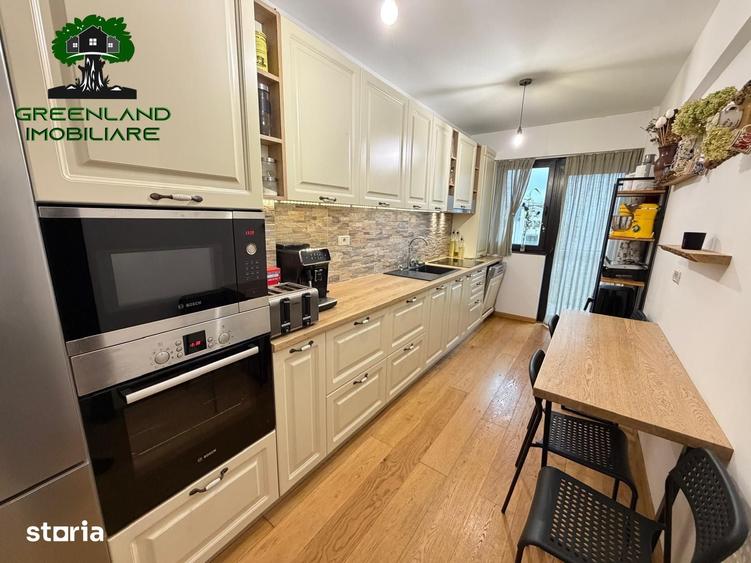 Apartament cu 3 camere decomandat în Nicolina