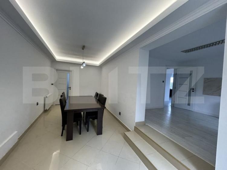 Casă cu 5 camere cu Teren 300 Mp în Calea Moldovei