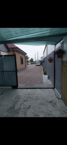 Casă cu 4 camere în Exterior Vest