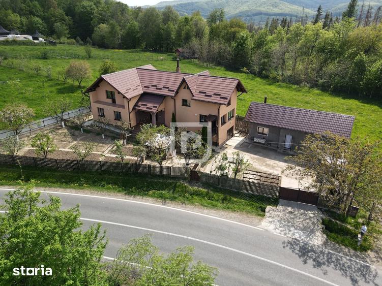 Casă cu 3 camere cu Teren 700 Mp în Adâncata