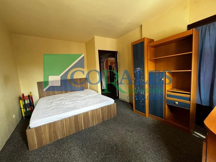 Apartament cu 3 camere decomandat în Dorobanților