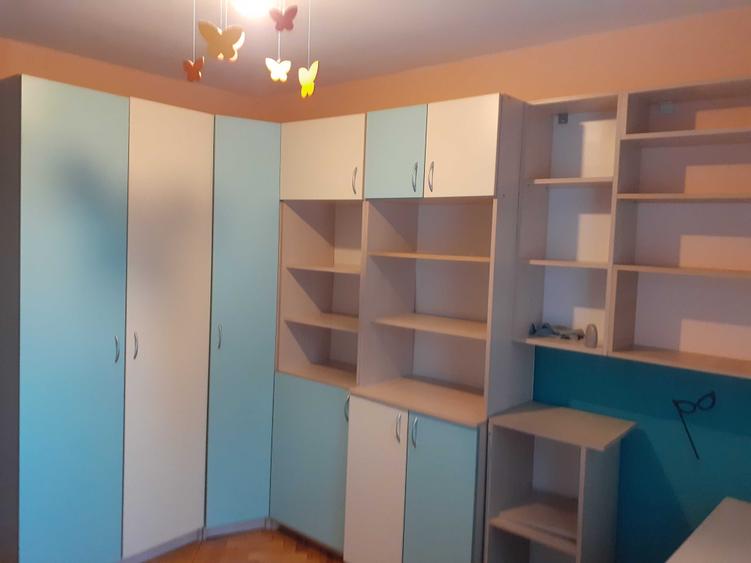 Apartament cu 3 camere decomandat în Zorilor