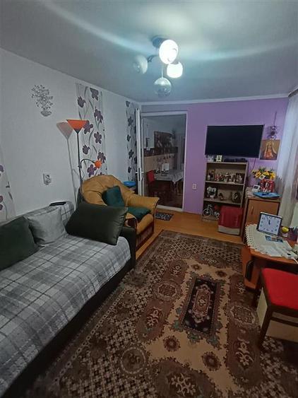 Casă individuală cu 3 camere cu Canalizare în Central