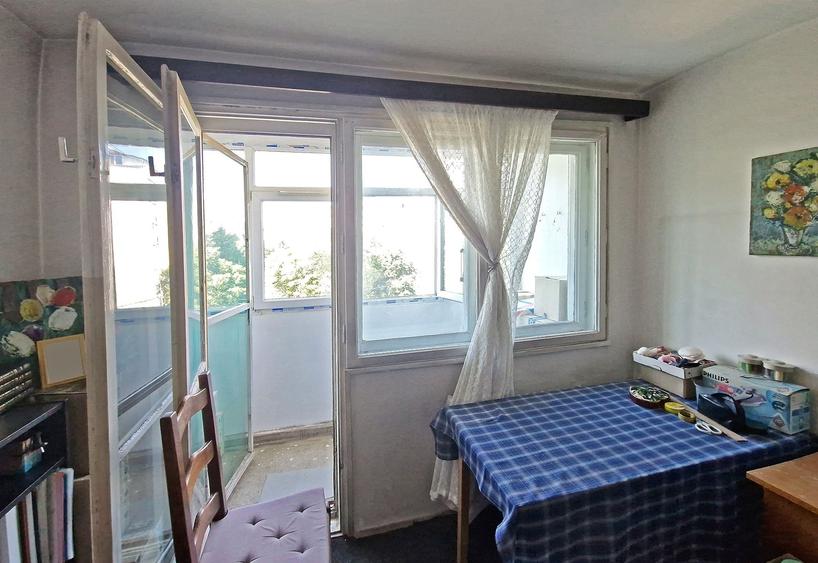 Vanzare 3 camere Zboina Neagra-Giulesti, 4/10, reabilitat, necesita renovare - 11