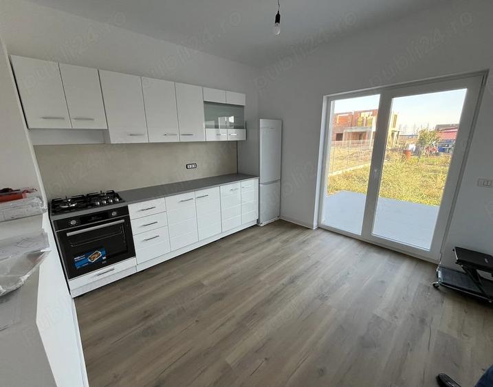 Casă cu Teren 325 Mp în Moșnița Nouă