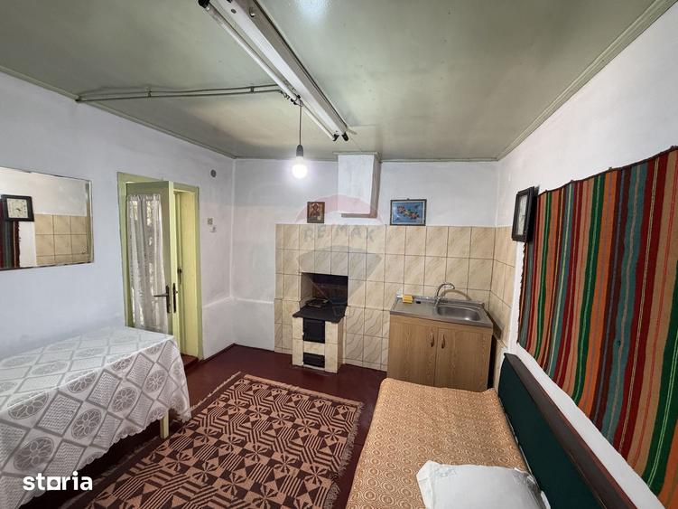 Casă cu 3 camere cu Teren 1459 Mp în Nănești