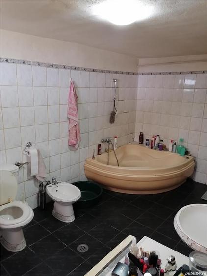 Casă cu 3 camere în Central