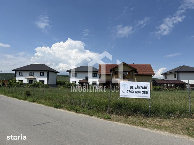 Teren de 1400 mp, în Jucu