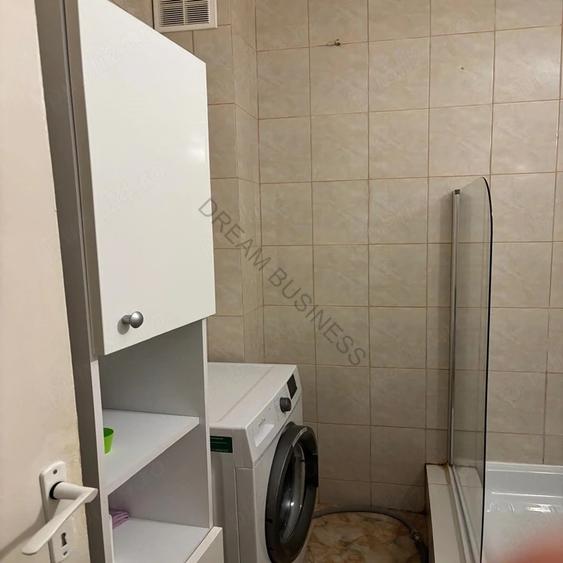 Apartament cu 2 camere semidecomandat în Pajura