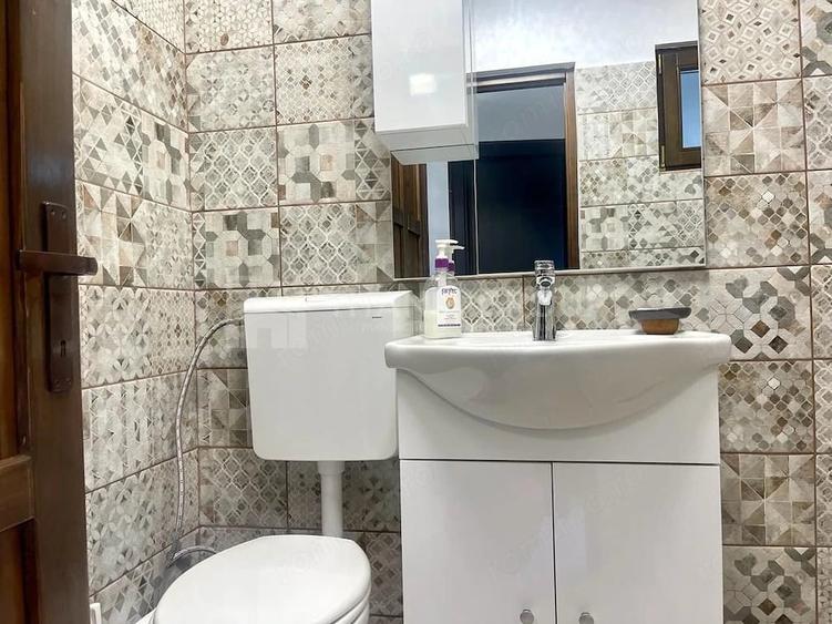 Casă cu 1 camere cu Teren 1480 Mp în Moieciu
