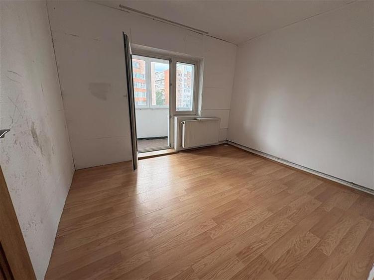 Apartament cu 2 camere decomandat în Centrul Civic