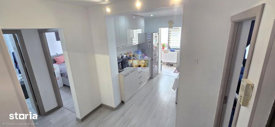 Apartament cu 2 camere decomandat în Far