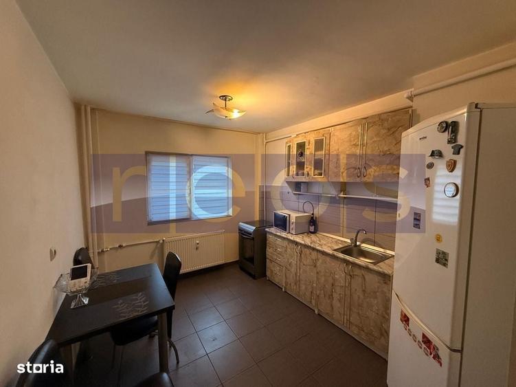 Apartament cu 3 camere în Vitan