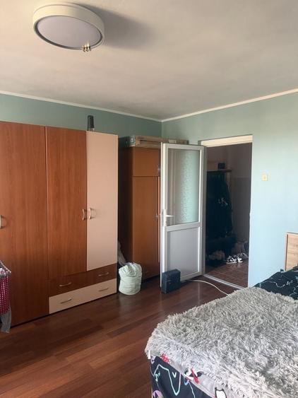 Garsonieră decomandată în Astra