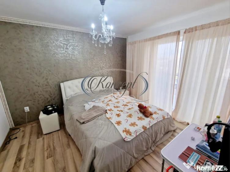 Casă cu 5 camere cu Teren 225 Mp în Câmpului