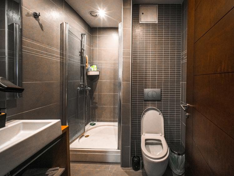 Apartament cu 3 camere decomandat, mobilat în Dristor