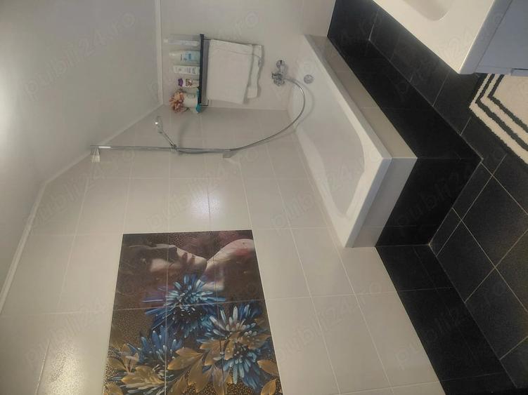 Casă cu 5 camere cu Teren 650 Mp în Albota