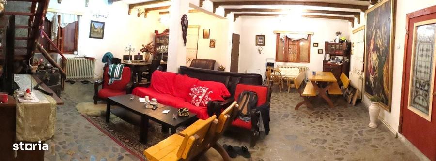 Casă cu 5 camere cu Teren 200 Mp în Moroeni