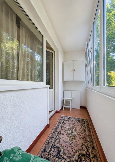 Apartament cu 3 camere decomandat în Deve
