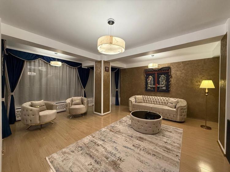 Apartament cu 3 camere decomandat, mobilat în Faleză
