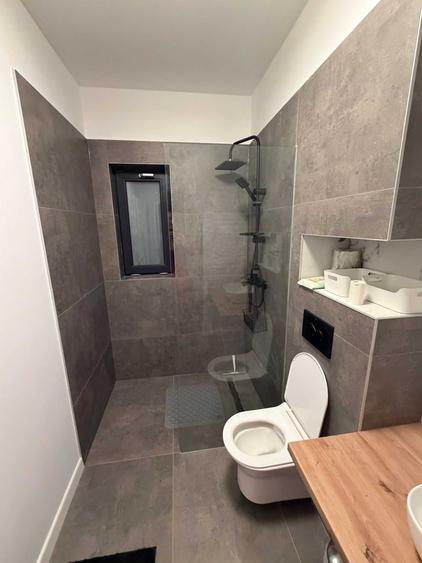 Apartament cu 2 camere semidecomandat în Km 4