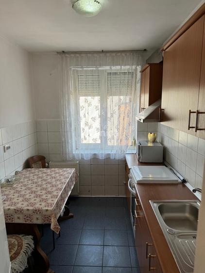 Chirie apartament cu 2 camere